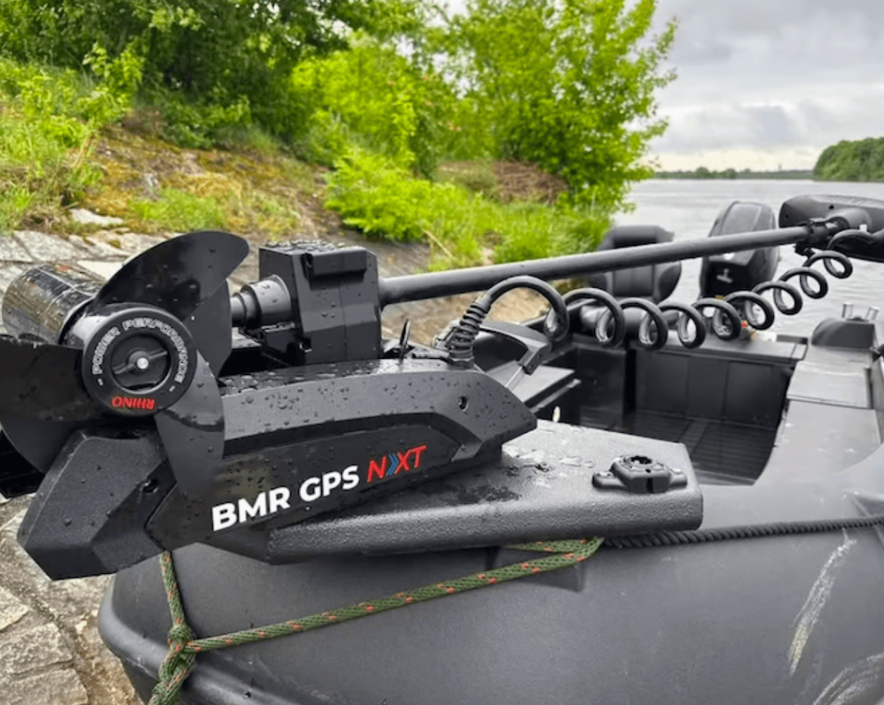 whalyboatsfishing2